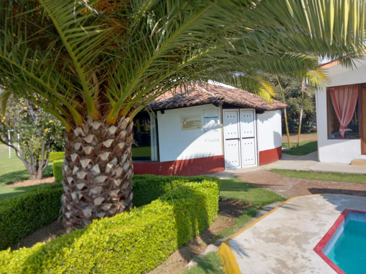Hm Hotel El Rancho Las Margaritas Valle de Bravo Dış mekan fotoğraf